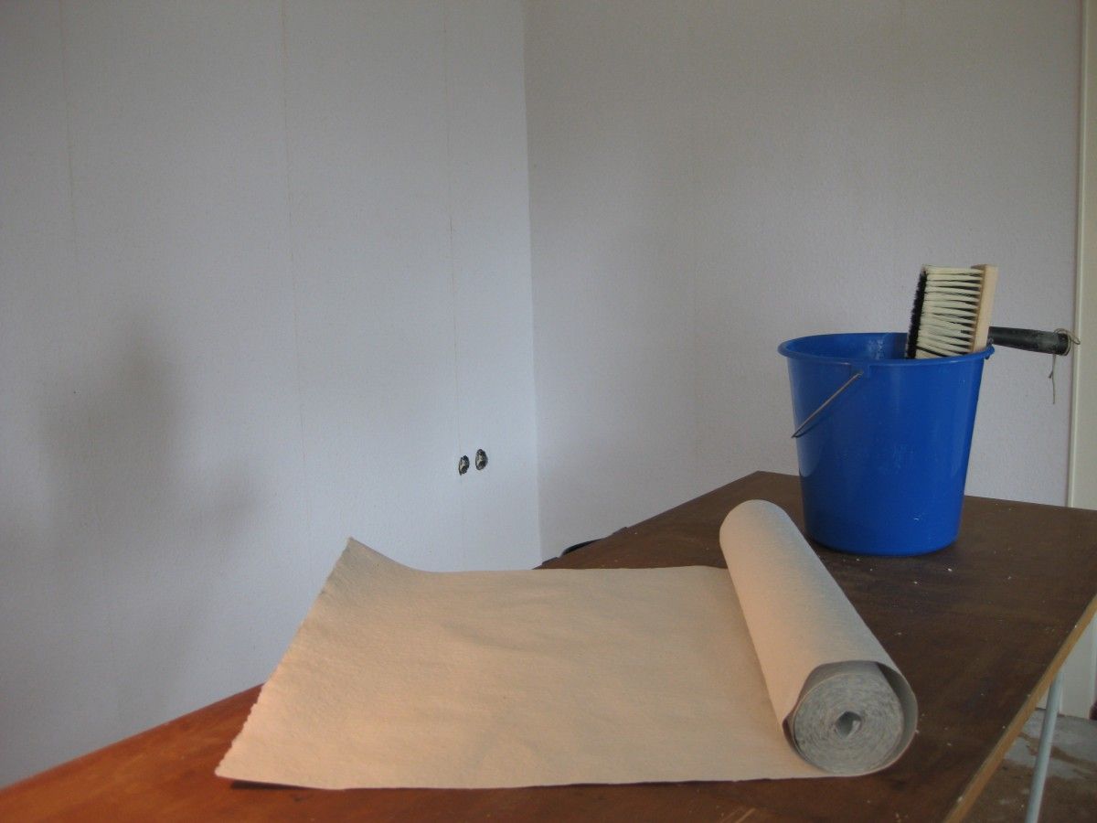 Wallpapering techniques - how to wallpaper well