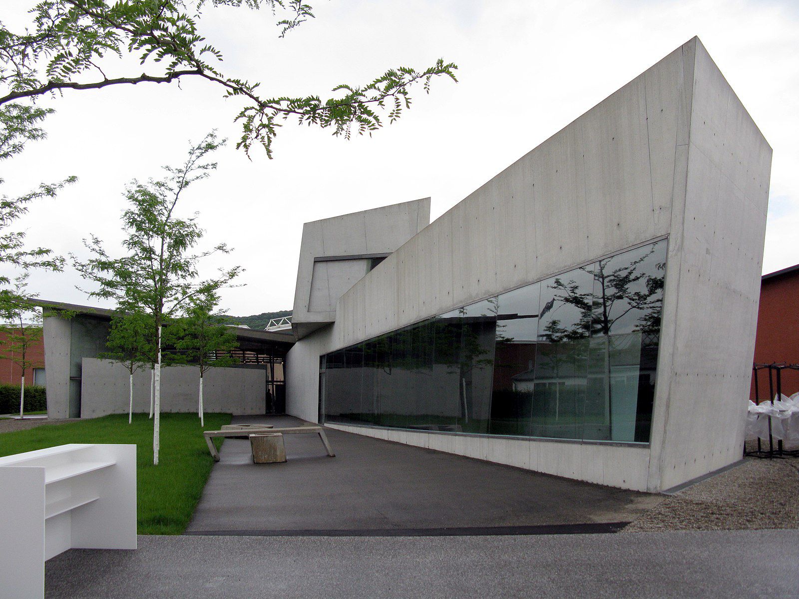 Zaha Hadid设计的维特拉消防站 Zaha Hadid设计的维特拉消防站