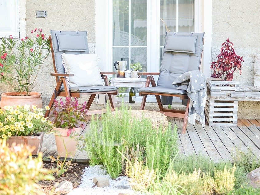 Garden Improvements - garden furniture should be both comfortable and easy to maintain