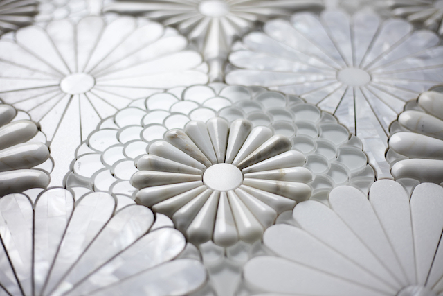 3D Waterjet Mosaic Garland